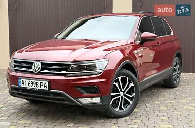 Внедорожник / Кроссовер Volkswagen Tiguan 2017 в Хмельницком