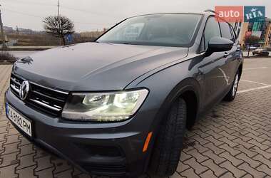 Внедорожник / Кроссовер Volkswagen Tiguan 2017 в Киеве