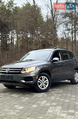 Внедорожник / Кроссовер Volkswagen Tiguan 2016 в Львове