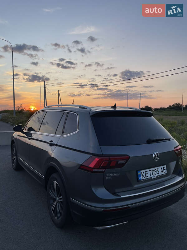 Внедорожник / Кроссовер Volkswagen Tiguan 2017 в Кривом Роге
