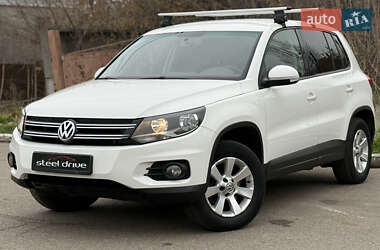 Внедорожник / Кроссовер Volkswagen Tiguan 2012 в Николаеве
