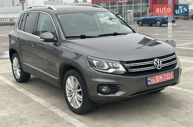 Позашляховик / Кросовер Volkswagen Tiguan 2015 в Києві