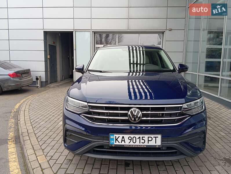 Внедорожник / Кроссовер Volkswagen Tiguan 2023 в Киеве