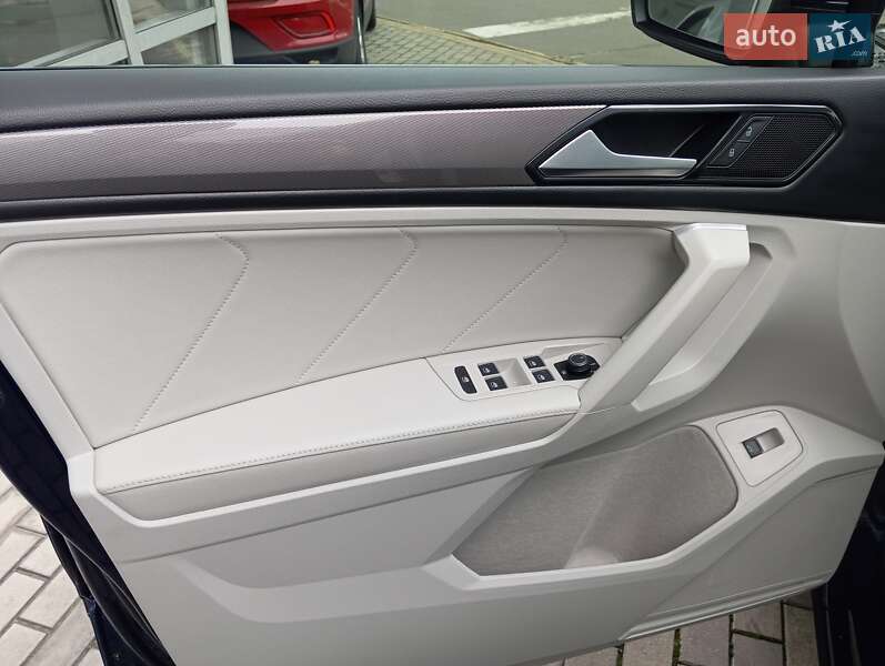 Внедорожник / Кроссовер Volkswagen Tiguan 2023 в Киеве