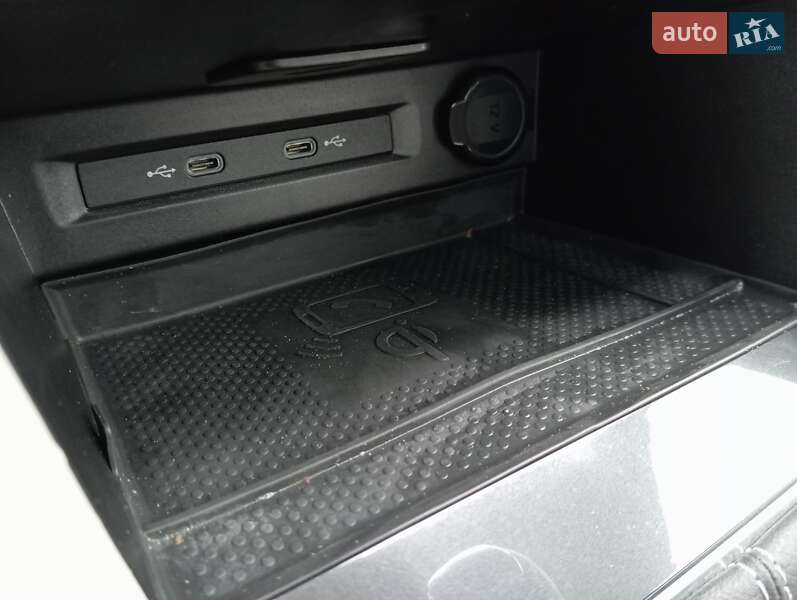 Внедорожник / Кроссовер Volkswagen Tiguan 2023 в Киеве