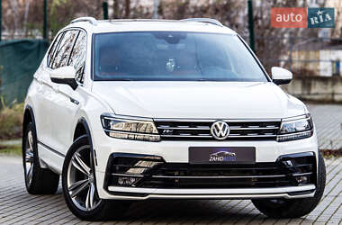 Позашляховик / Кросовер Volkswagen Tiguan 2018 в Львові