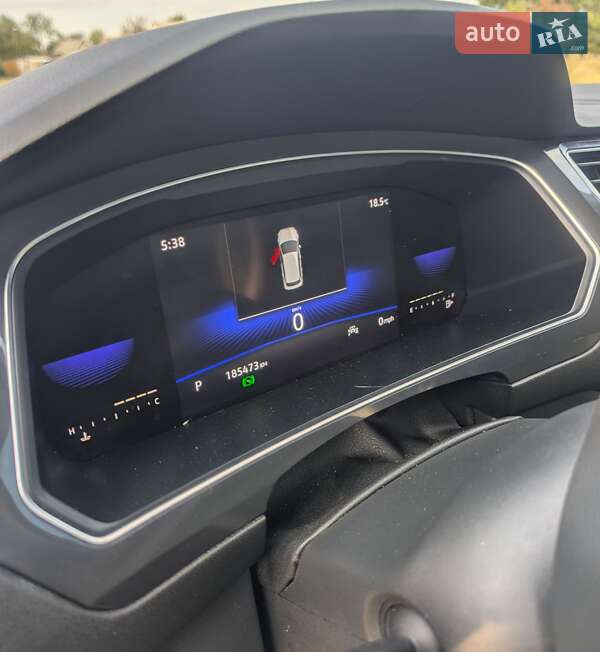 Внедорожник / Кроссовер Volkswagen Tiguan 2022 в Миргороде