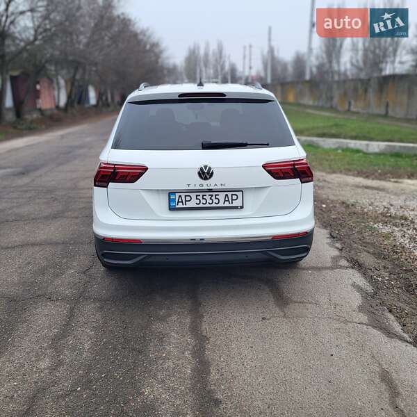 Внедорожник / Кроссовер Volkswagen Tiguan 2022 в Запорожье
