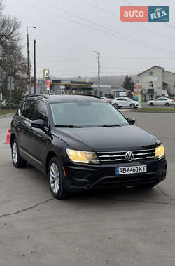 Внедорожник / Кроссовер Volkswagen Tiguan 2018 в Виннице