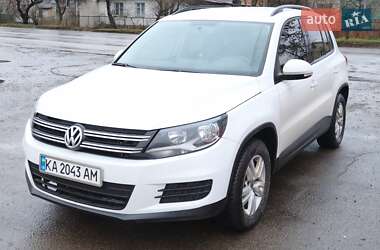 Внедорожник / Кроссовер Volkswagen Tiguan 2015 в Чернигове