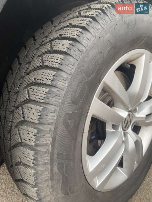 Внедорожник / Кроссовер Volkswagen Tiguan 2013 в Черкассах