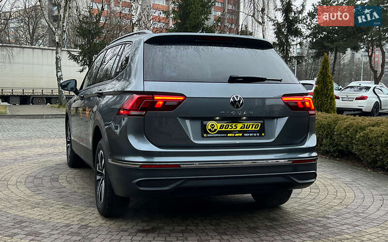 Внедорожник / Кроссовер Volkswagen Tiguan 2023 в Львове