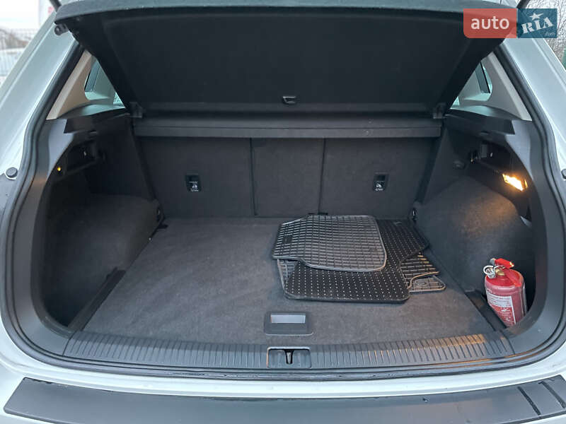 Внедорожник / Кроссовер Volkswagen Tiguan 2019 в Бердичеве