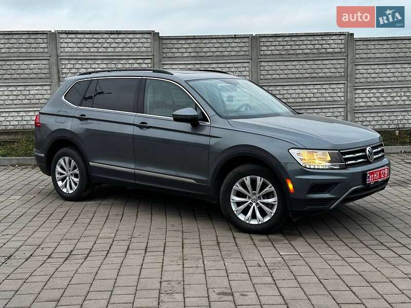 Внедорожник / Кроссовер Volkswagen Tiguan 2018 в Луцке