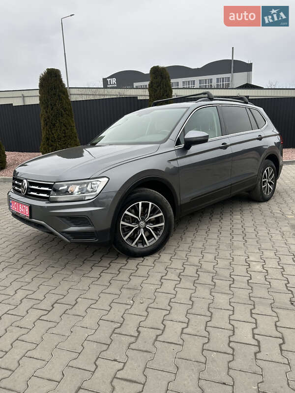 Внедорожник / Кроссовер Volkswagen Tiguan 2018 в Тернополе
