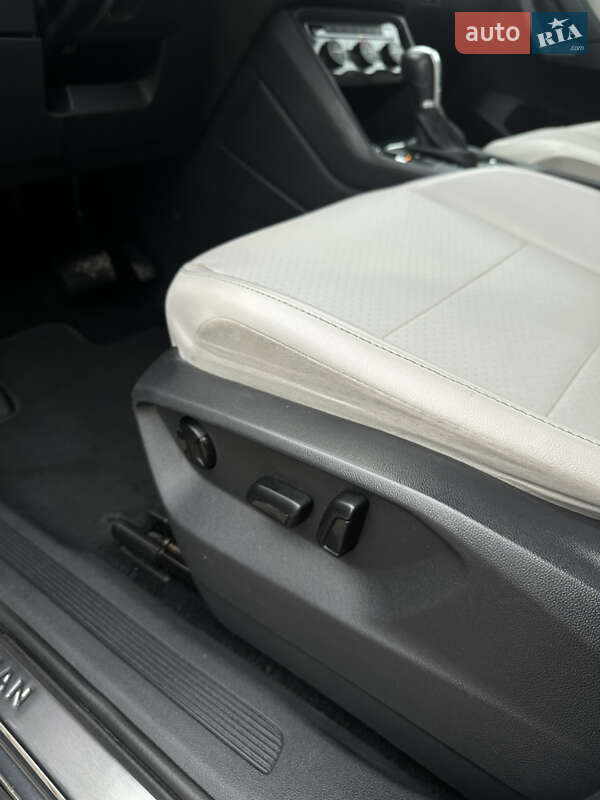 Внедорожник / Кроссовер Volkswagen Tiguan 2018 в Тернополе