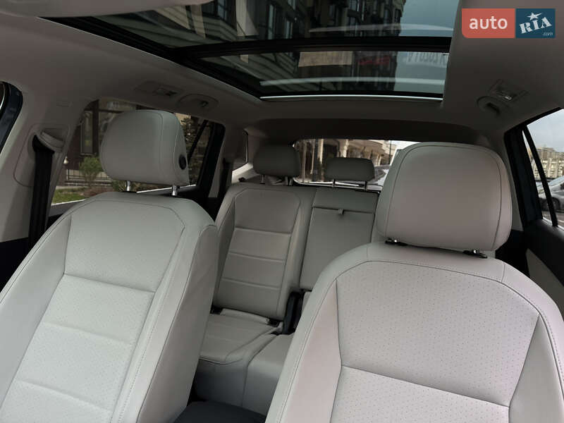 Позашляховик / Кросовер Volkswagen Tiguan 2019 в Києві фото 67 Позашляховик / Кросовер Volkswagen Tiguan 2019 в Києві
