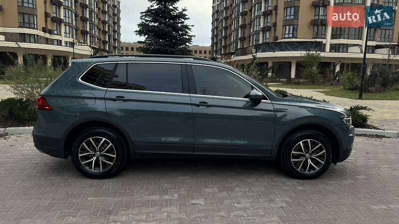 Позашляховик / Кросовер Volkswagen Tiguan 2019 в Києві фото 22 Позашляховик / Кросовер Volkswagen Tiguan 2019 в Києві