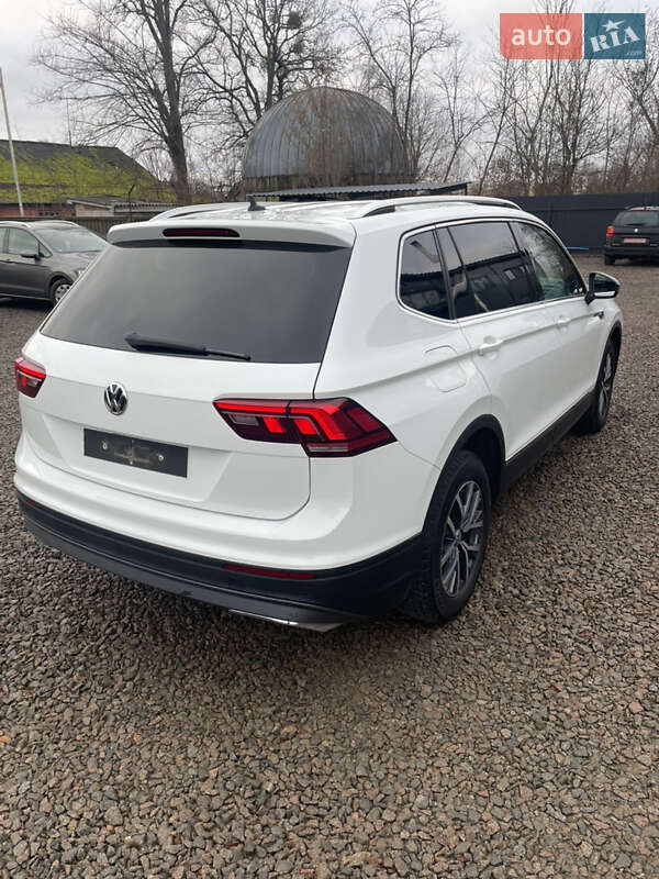 Внедорожник / Кроссовер Volkswagen Tiguan 2018 в Коростене