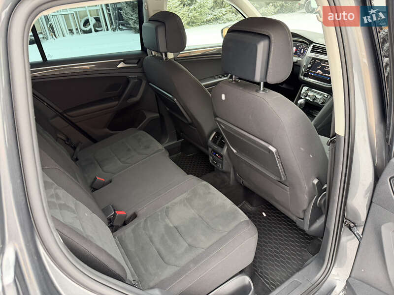 Внедорожник / Кроссовер Volkswagen Tiguan 2019 в Харькове