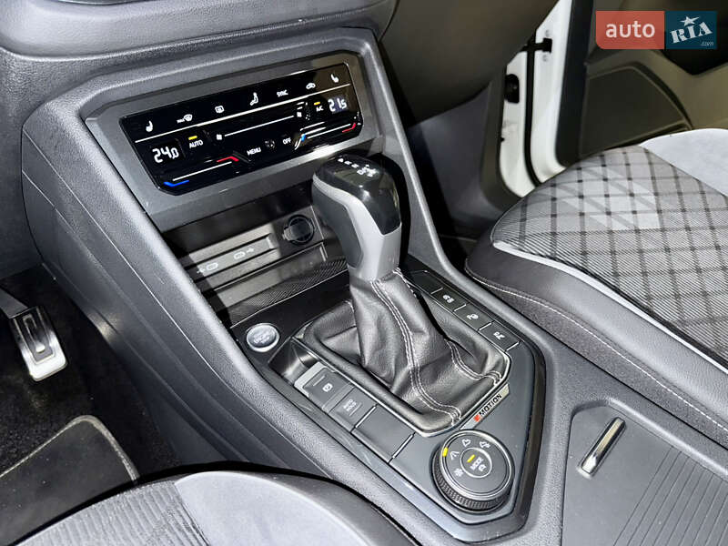 Внедорожник / Кроссовер Volkswagen Tiguan 2023 в Киеве