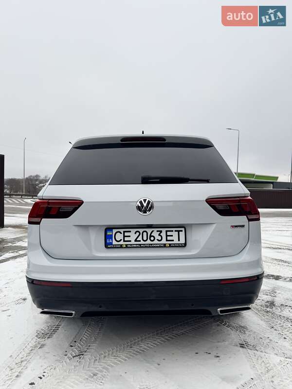 Внедорожник / Кроссовер Volkswagen Tiguan 2018 в Новом Роздоле