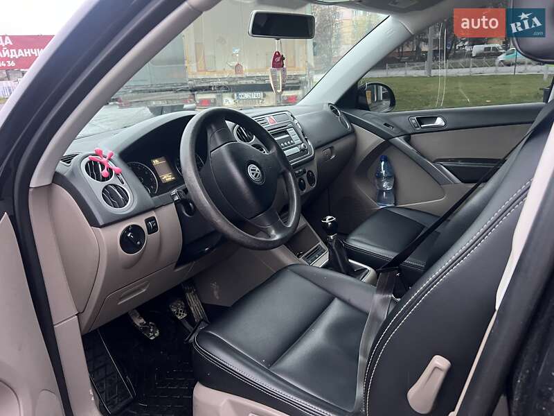 Внедорожник / Кроссовер Volkswagen Tiguan 2009 в Тернополе