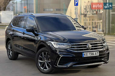 Внедорожник / Кроссовер Volkswagen Tiguan 2022 в Днепре