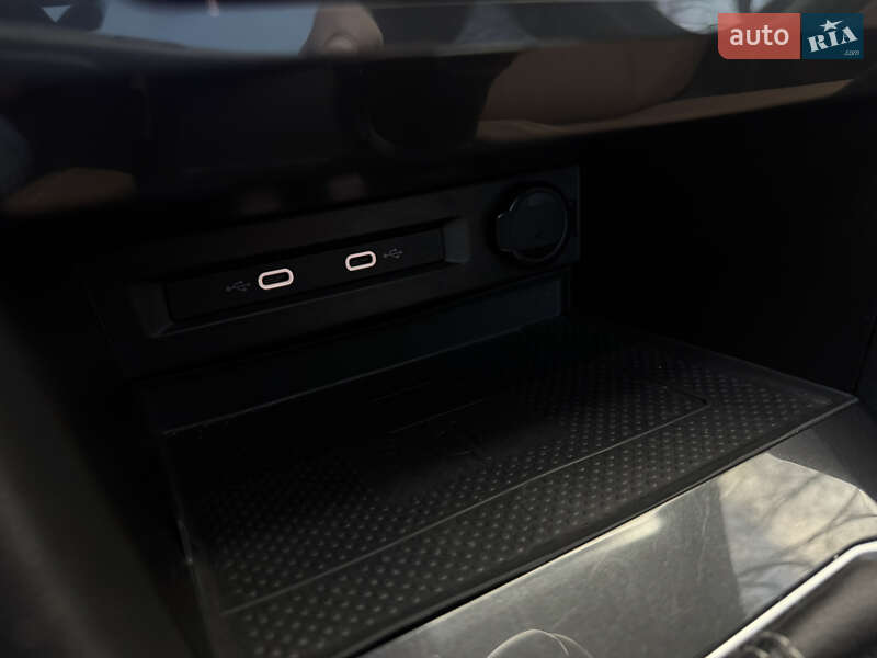 Внедорожник / Кроссовер Volkswagen Tiguan 2022 в Днепре