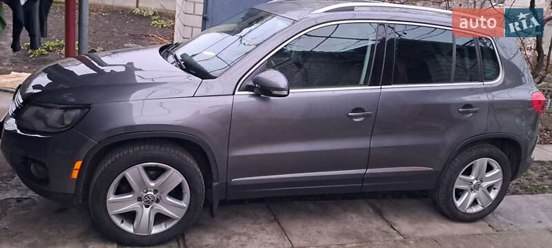 Внедорожник / Кроссовер Volkswagen Tiguan 2016 в Кобеляках