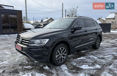 Позашляховик / Кросовер Volkswagen Tiguan 2020 в Яворові