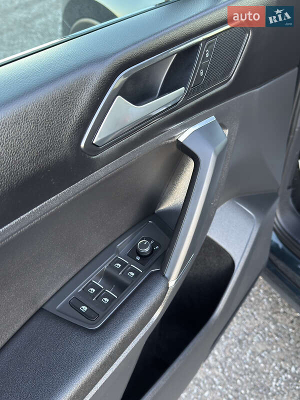 Внедорожник / Кроссовер Volkswagen Tiguan 2018 в Ковеле