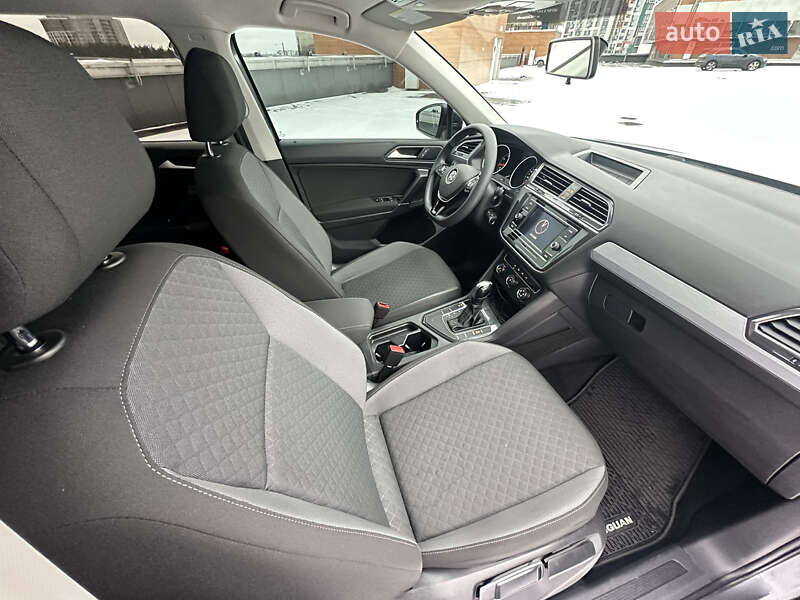 Внедорожник / Кроссовер Volkswagen Tiguan 2019 в Киеве