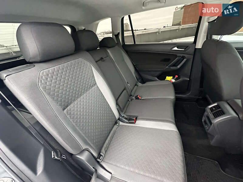 Внедорожник / Кроссовер Volkswagen Tiguan 2019 в Киеве
