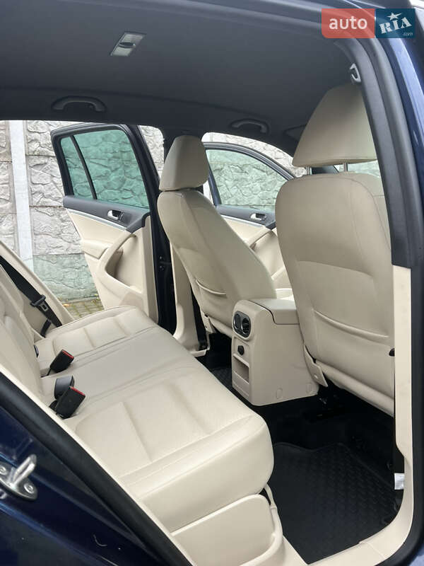 Внедорожник / Кроссовер Volkswagen Tiguan 2015 в Яворове фото 7 Внедорожник / Кроссовер Volkswagen Tiguan 2015 в Яворове