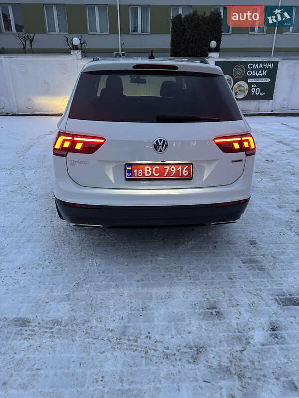 Внедорожник / Кроссовер Volkswagen Tiguan 2018 в Ровно