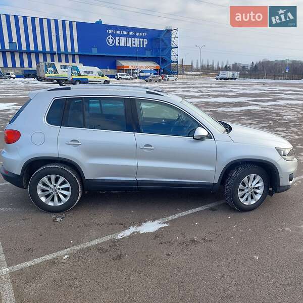 Внедорожник / Кроссовер Volkswagen Tiguan 2014 в Ровно фото 16 Внедорожник / Кроссовер Volkswagen Tiguan 2014 в Ровно