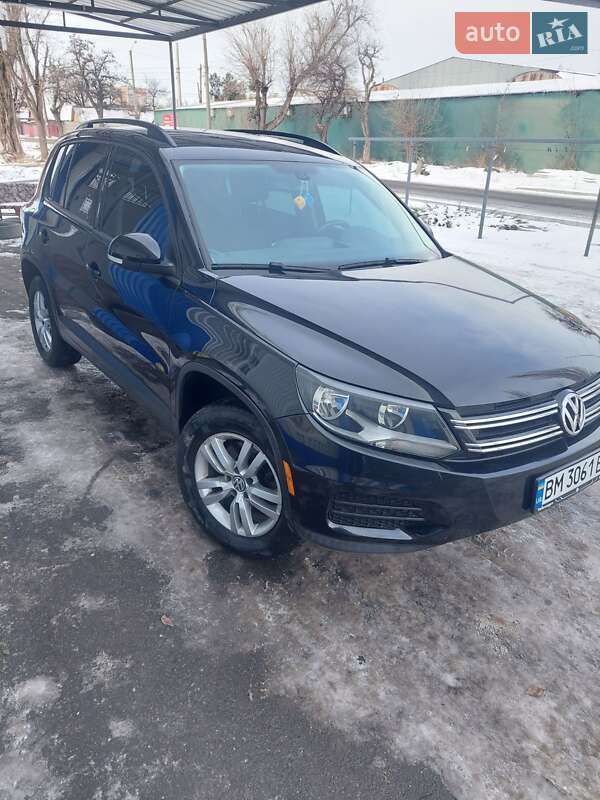 Внедорожник / Кроссовер Volkswagen Tiguan 2015 в Кривом Роге