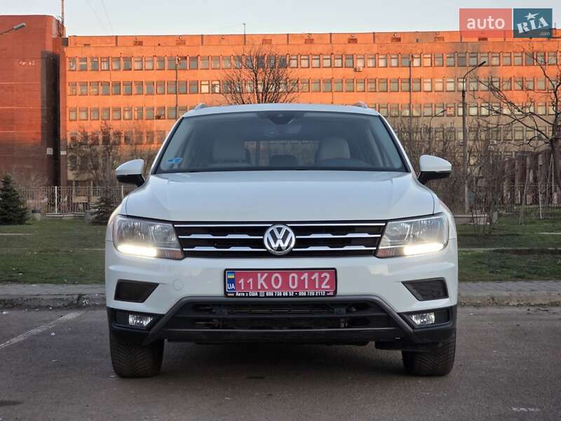 Позашляховик / Кросовер Volkswagen Tiguan 2020 в Кривому Розі фото 24 Позашляховик / Кросовер Volkswagen Tiguan 2020 в Кривому Розі