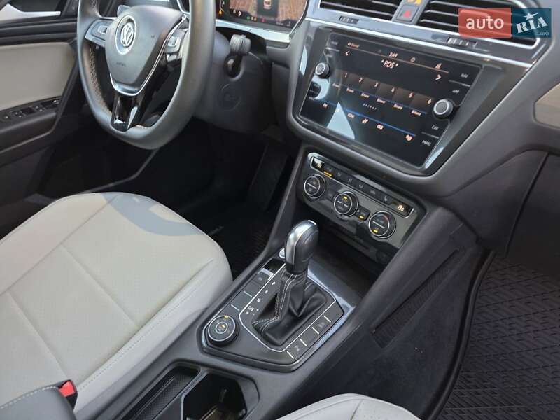 Позашляховик / Кросовер Volkswagen Tiguan 2020 в Кривому Розі фото 45 Позашляховик / Кросовер Volkswagen Tiguan 2020 в Кривому Розі