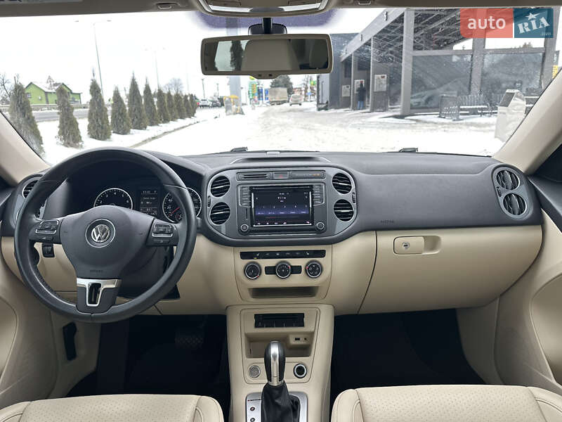 Позашляховик / Кросовер Volkswagen Tiguan 2016 в Львові фото 23 Позашляховик / Кросовер Volkswagen Tiguan 2016 в Львові