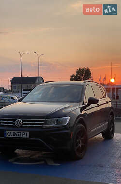 Внедорожник / Кроссовер Volkswagen Tiguan 2018 в Киеве