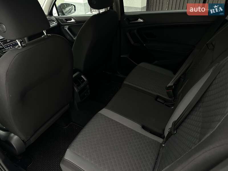 Внедорожник / Кроссовер Volkswagen Tiguan 2017 в Львове фото 40 Внедорожник / Кроссовер Volkswagen Tiguan 2017 в Львове