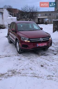 Внедорожник / Кроссовер Volkswagen Tiguan 2014 в Черкассах