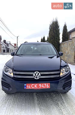 Внедорожник / Кроссовер Volkswagen Tiguan 2016 в Львове