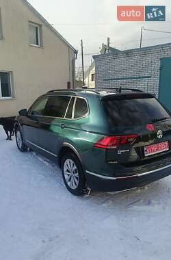 Позашляховик / Кросовер Volkswagen Tiguan 2018 в Луцьку