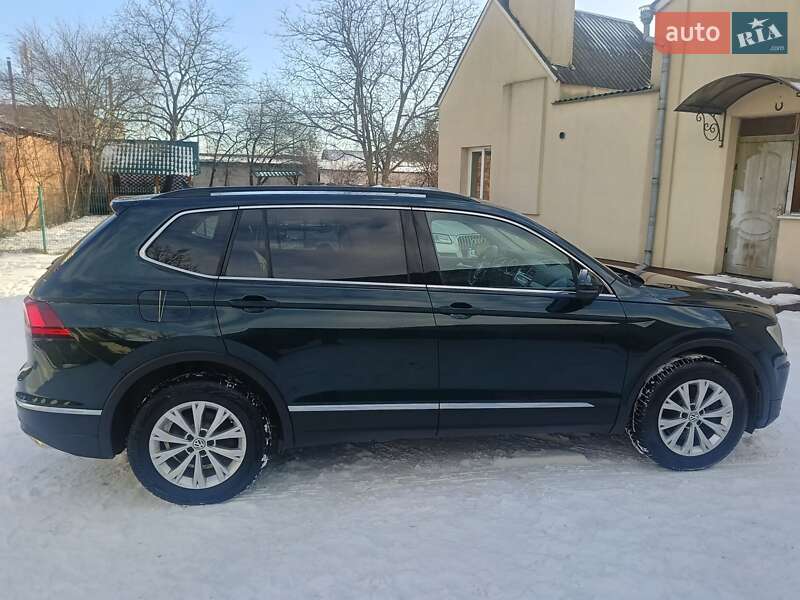 Внедорожник / Кроссовер Volkswagen Tiguan 2018 в Луцке фото 7 Внедорожник / Кроссовер Volkswagen Tiguan 2018 в Луцке