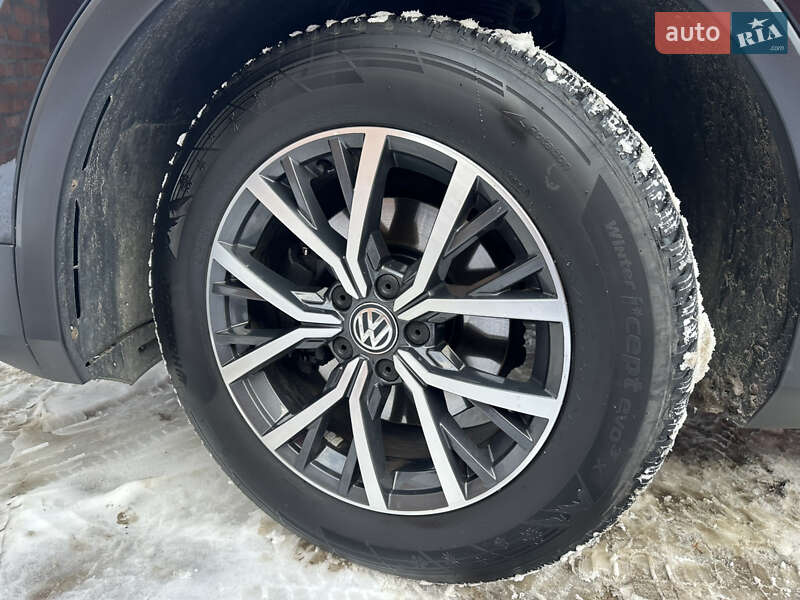 Внедорожник / Кроссовер Volkswagen Tiguan 2018 в Луцке фото 69 Внедорожник / Кроссовер Volkswagen Tiguan 2018 в Луцке