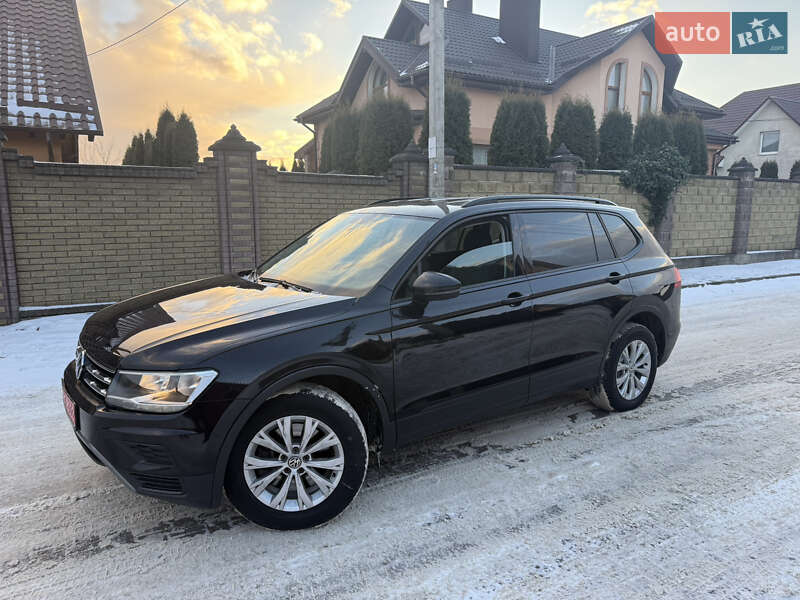 Внедорожник / Кроссовер Volkswagen Tiguan 2018 в Ровно