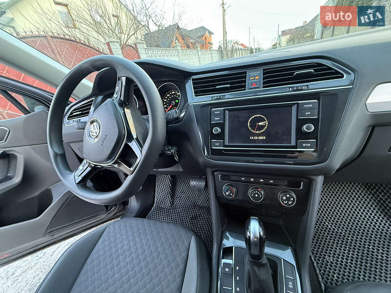 Внедорожник / Кроссовер Volkswagen Tiguan 2018 в Ровно